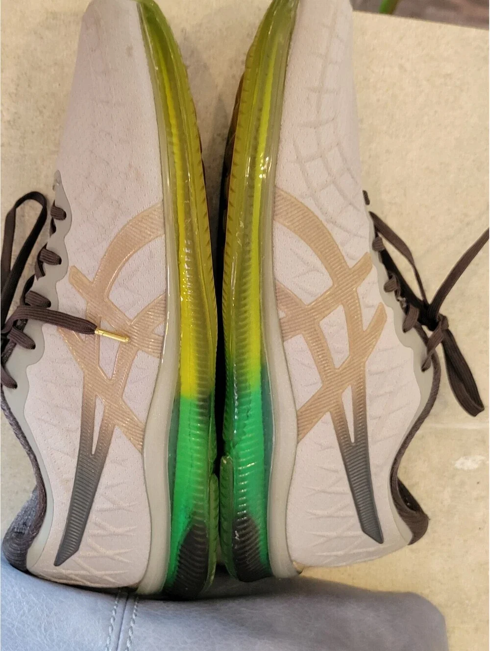 Asics Gel-Quantum Infinity Running Shoe Grey w/ Green Yellow Accent US Men's 8.5